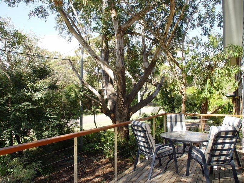 8 Sundeck Avenue, Hawks Nest NSW 2324
