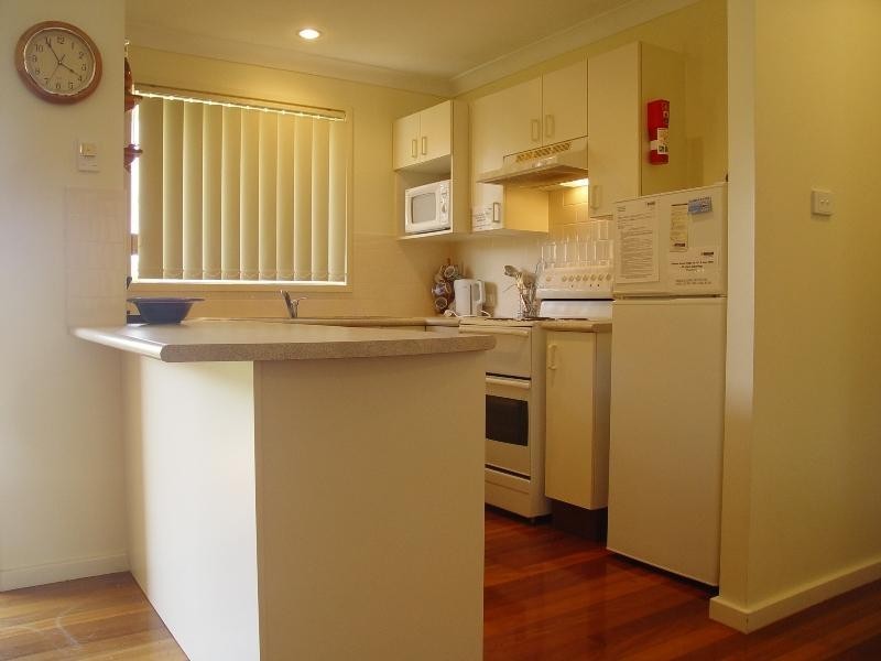 2/16 Bennett Street, Hawks Nest NSW 2324