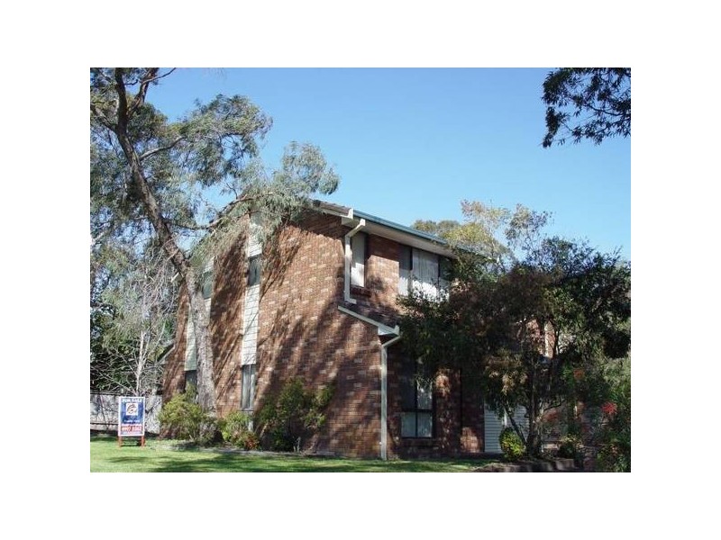 1/8 Bowral Street, Hawks Nest NSW 2324