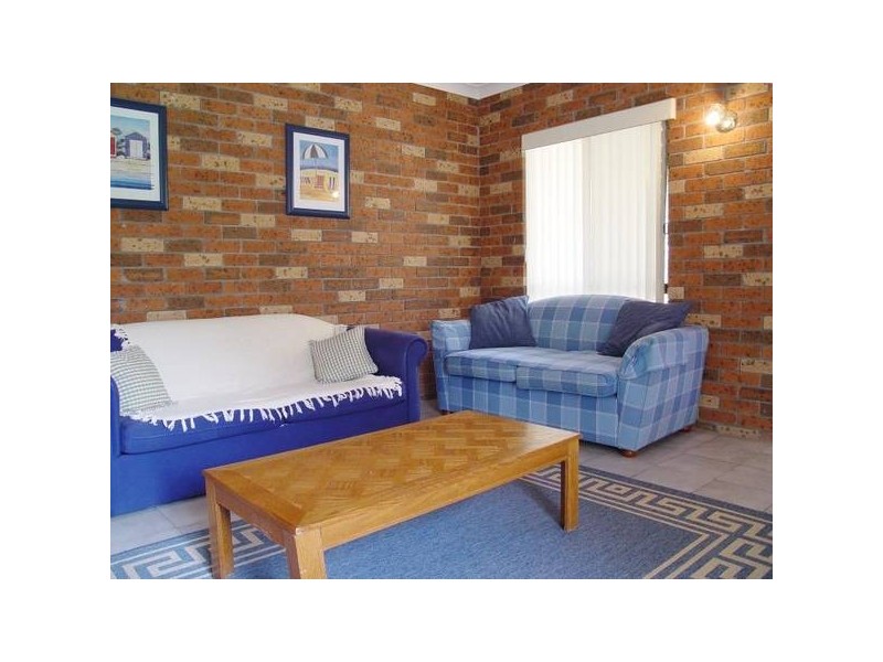 1/8 Bowral Street, Hawks Nest NSW 2324