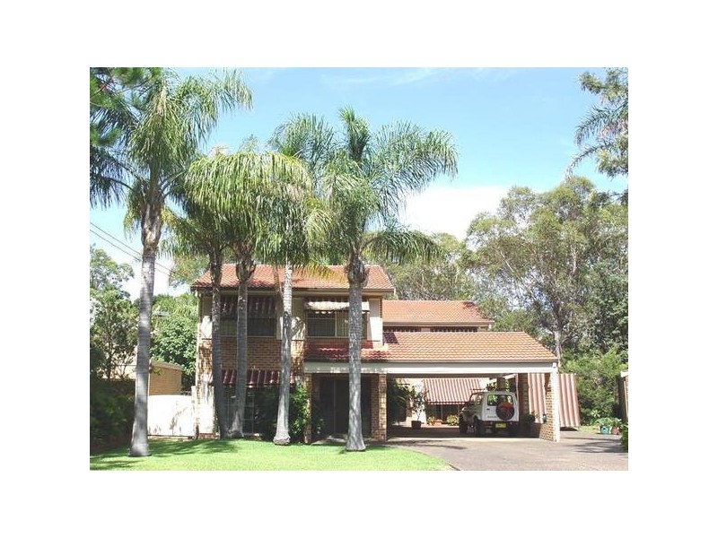 1/2 West Close, Hawks Nest NSW 2324