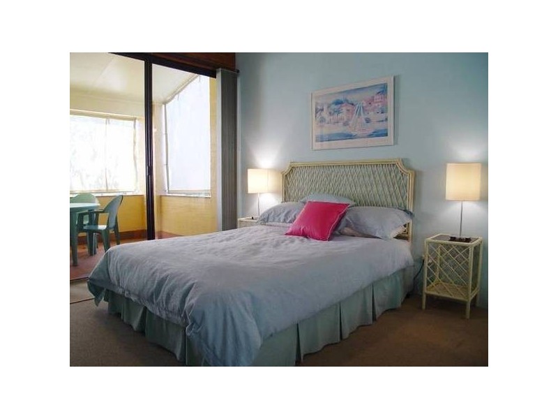 2/7 Russell Street, Hawks Nest NSW 2324
