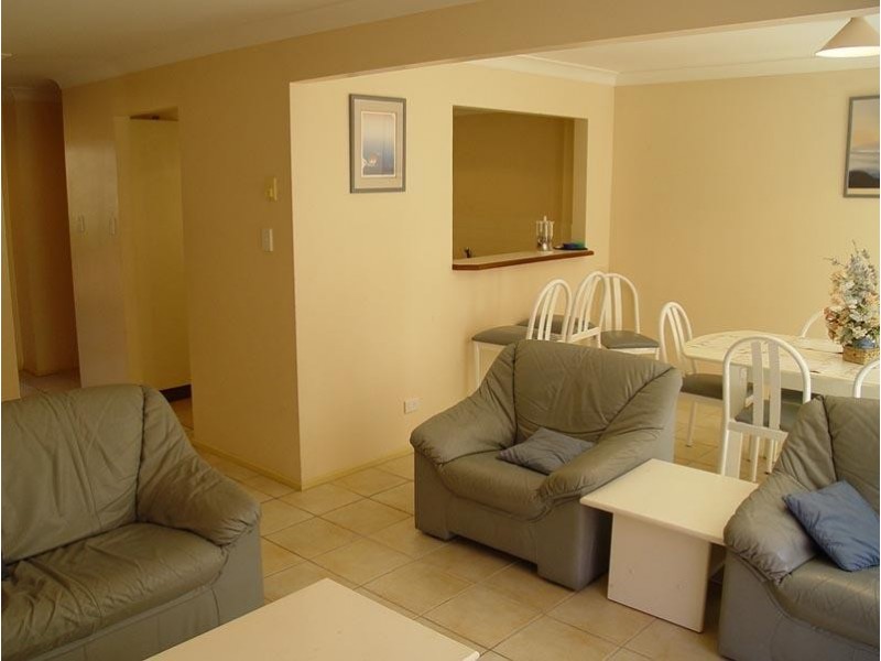 2/86 Booner Street, Hawks Nest NSW 2324