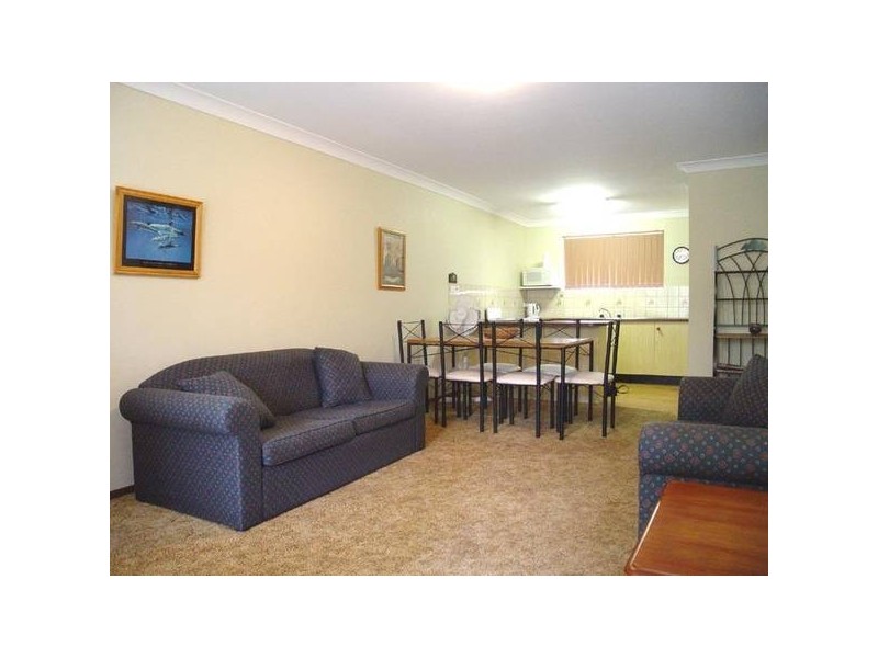 2/26 Booner Street, Hawks Nest NSW 2324