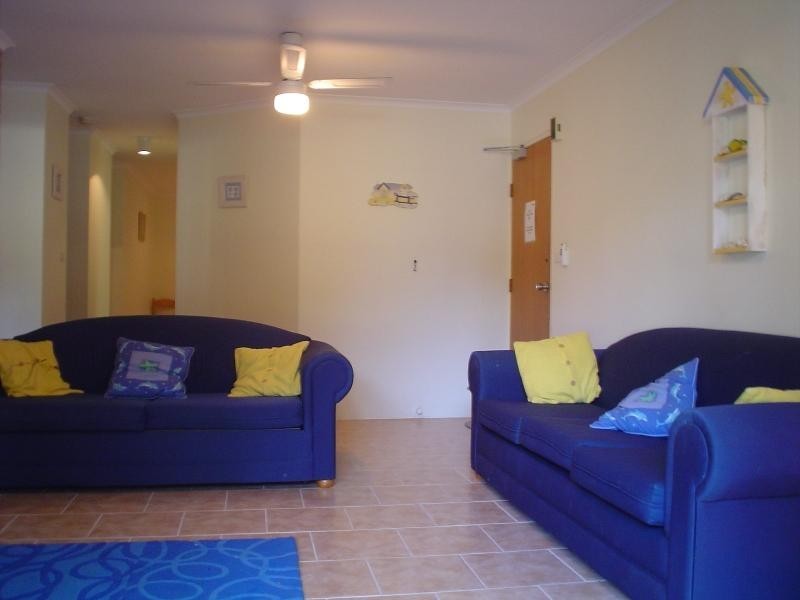 1/22 Russell Street, Hawks Nest NSW 2324