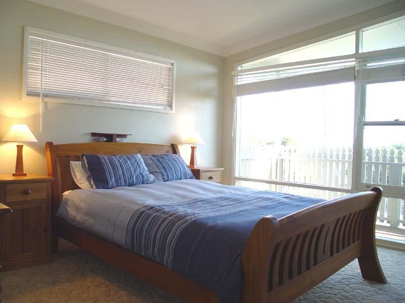 16 Moira Parade, Hawks Nest NSW 2324