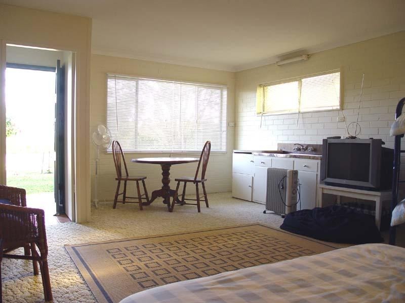 16 Moira Parade, Hawks Nest NSW 2324