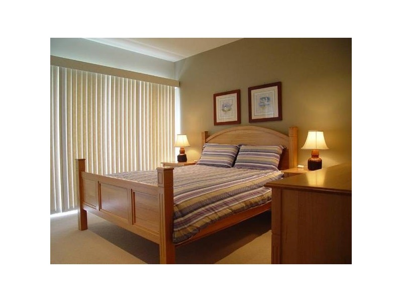 1/12 Russell Street, Hawks Nest NSW 2324