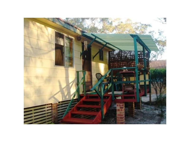 11 Kurrawong Avenue, Hawks Nest NSW 2324