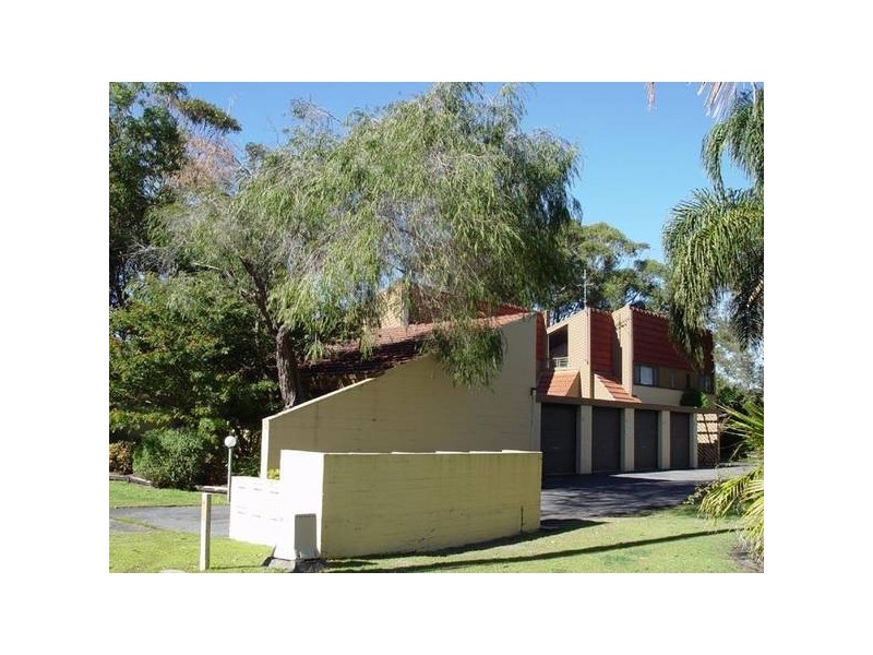 3/72 Mirreen Street, Hawks Nest NSW 2324