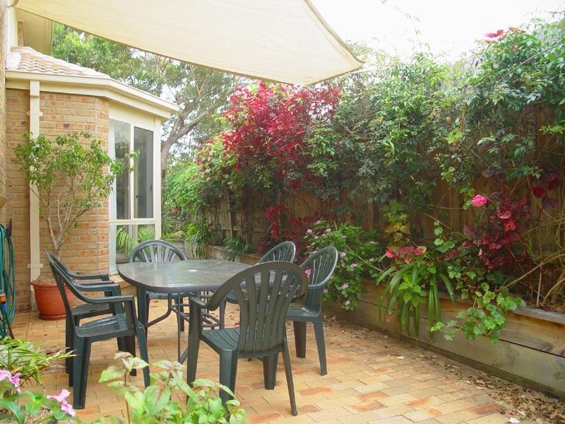 2 Kikarra Crescent, Hawks Nest NSW 2324