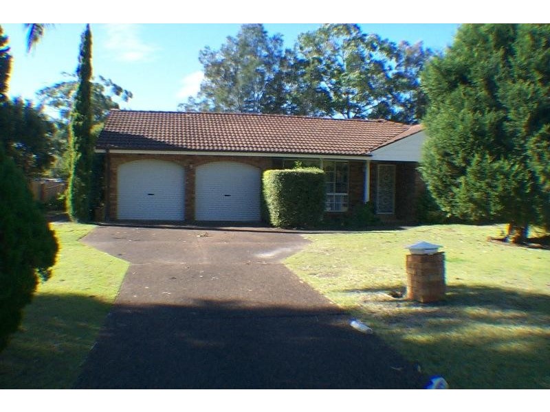 4 Albatross AVENUE, Hawks Nest NSW 2324