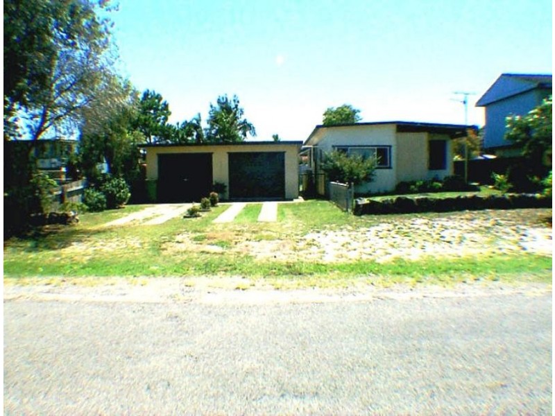 7 Mermaid AVENUE, Hawks Nest NSW 2324