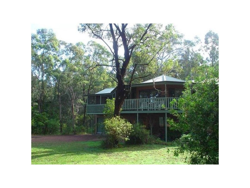 26 The Esplanade, North Arm Cove NSW 2324