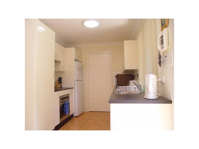 4/11 Bennett Street, Hawks Nest NSW 2324