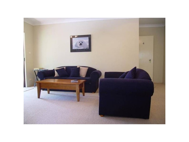 4/70 Mirreen Street, Hawks Nest NSW 2324