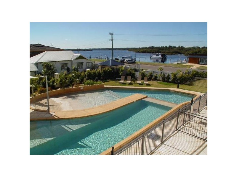 208/21 MARINE Drive, Tea Gardens NSW 2324