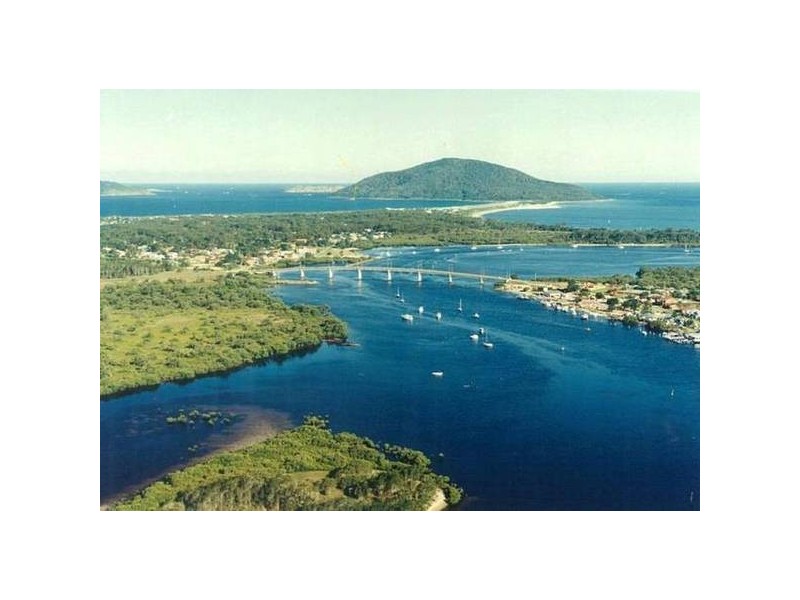 82 WINDWARD Circuit, Tea Gardens NSW 2324