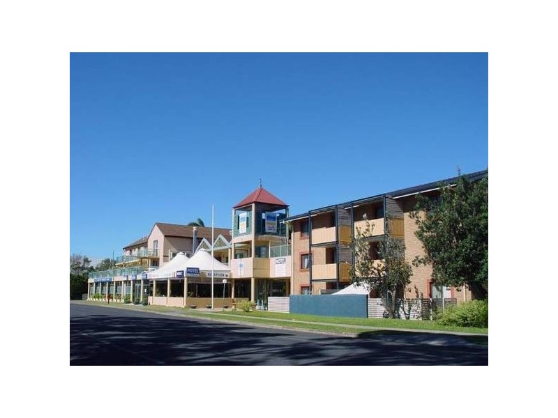 402/100 Booner STREET, Hawks Nest NSW 2324