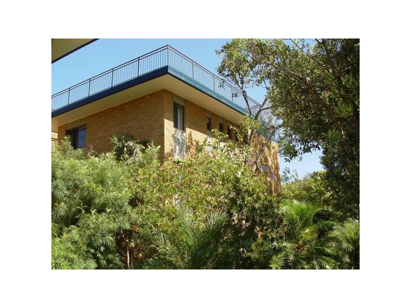 2/22 RUSSELL Street, Hawks Nest NSW 2324