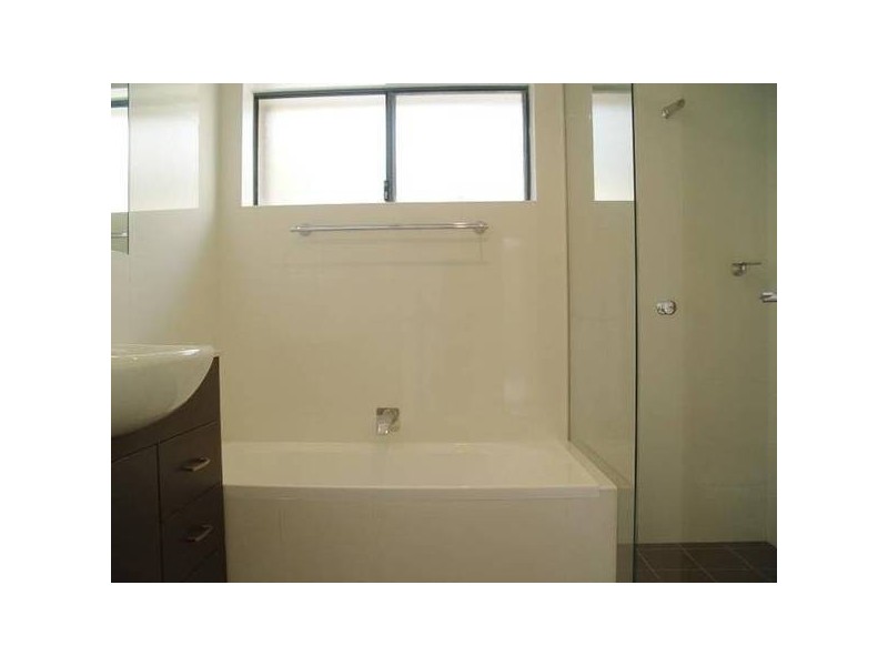 2/6 Muneela Avenue, Hawks Nest NSW 2324