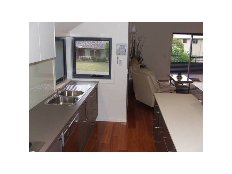 2/6 Muneela Avenue, Hawks Nest NSW 2324