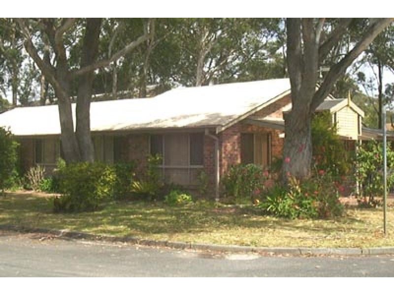 49 Albatross AVENUE, Hawks Nest NSW 2324