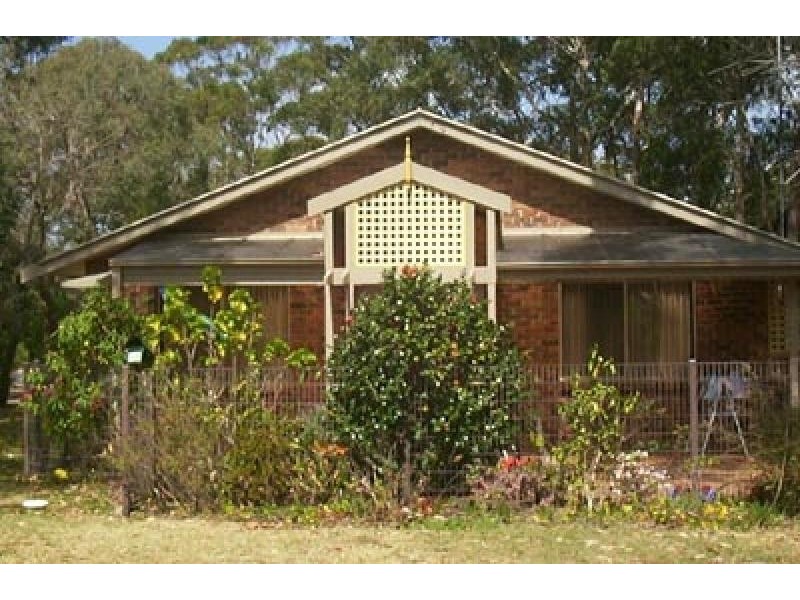 49 Albatross AVENUE, Hawks Nest NSW 2324