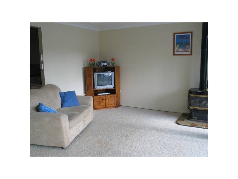 7 CURLEW Avenue, Hawks Nest NSW 2324