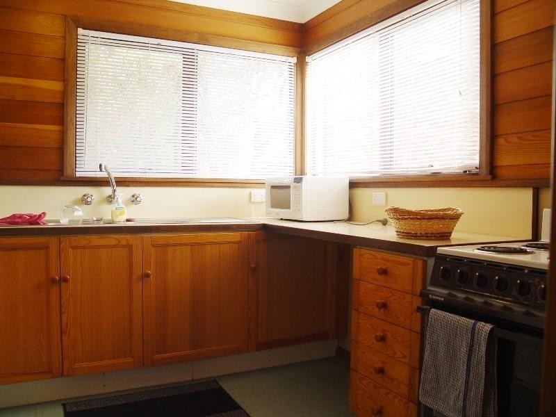 11 Carinya Close, Hawks Nest NSW 2324