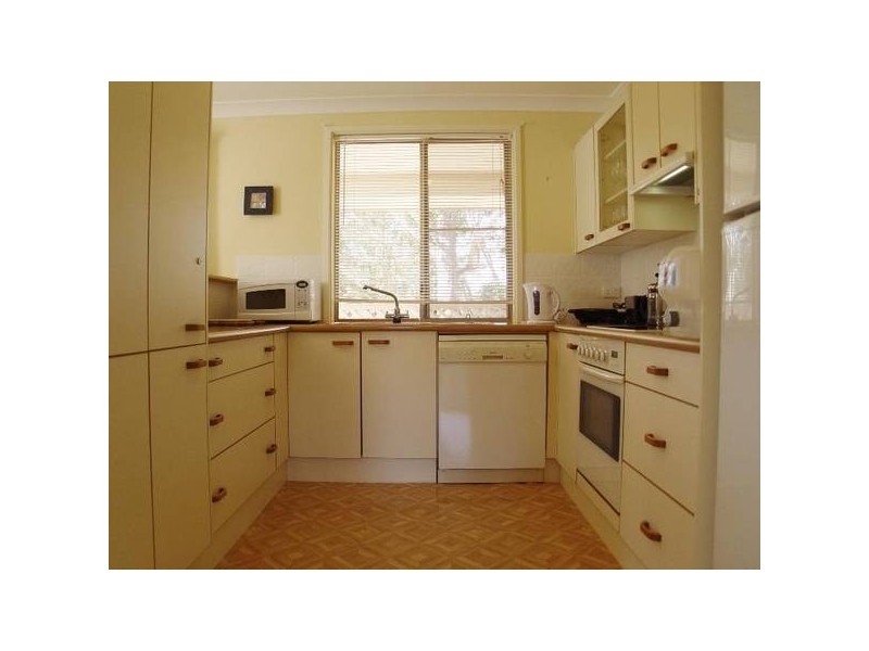 11 Fishermans Walk, Hawks Nest NSW 2324