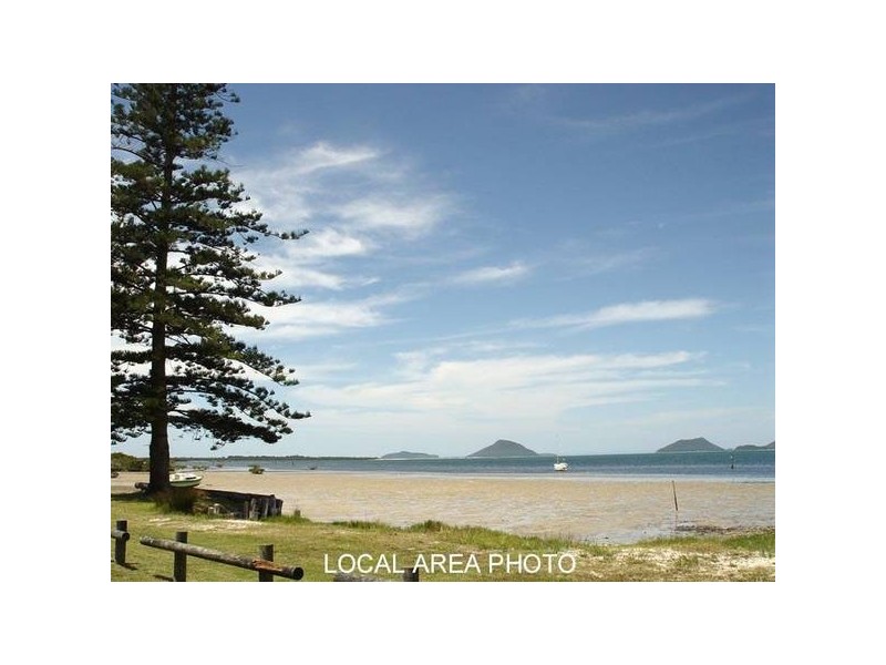 11-13 CHALLIS Avenue, Pindimar NSW 2324