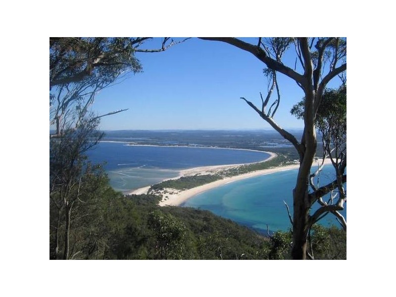 14 Ibis Avenue, Hawks Nest NSW 2324