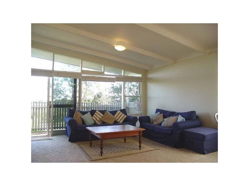 16 Moira Parade, Hawks Nest NSW 2324