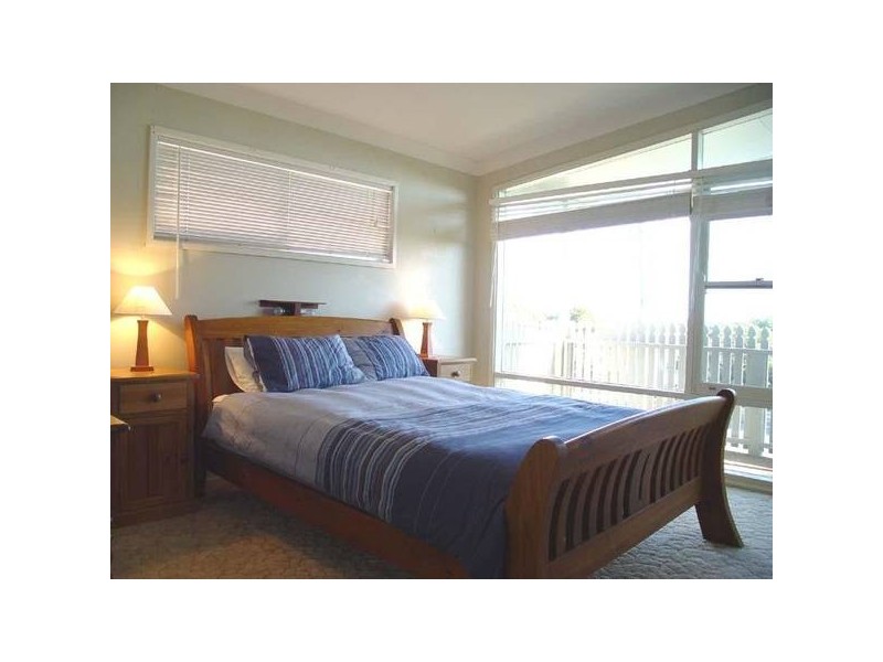 16 Moira Parade, Hawks Nest NSW 2324