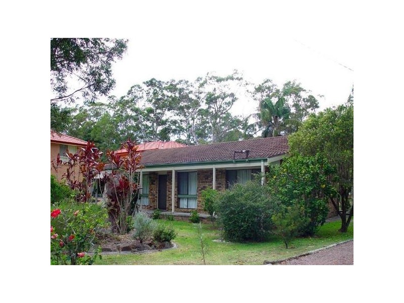27 Tuloa Avenue, Hawks Nest NSW 2324