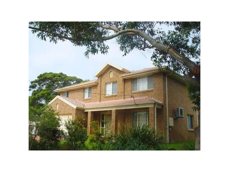 2 Kikarra Crescent, Hawks Nest NSW 2324
