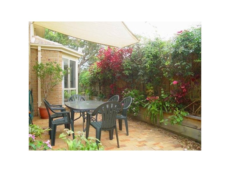 2 Kikarra Crescent, Hawks Nest NSW 2324