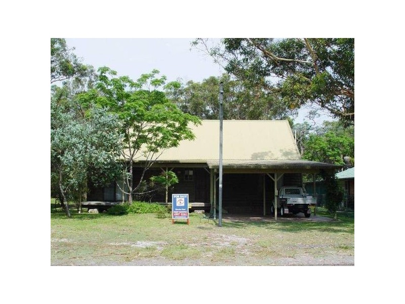 10 Cooloon Street, Hawks Nest NSW 2324