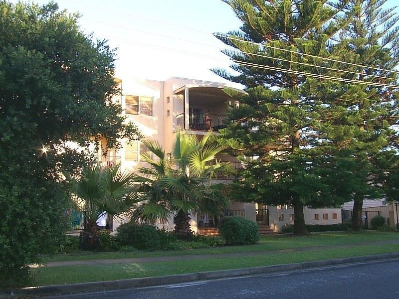 1/9 Beach Road, Hawks Nest NSW 2324