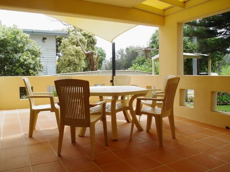 1/9 Beach Road, Hawks Nest NSW 2324