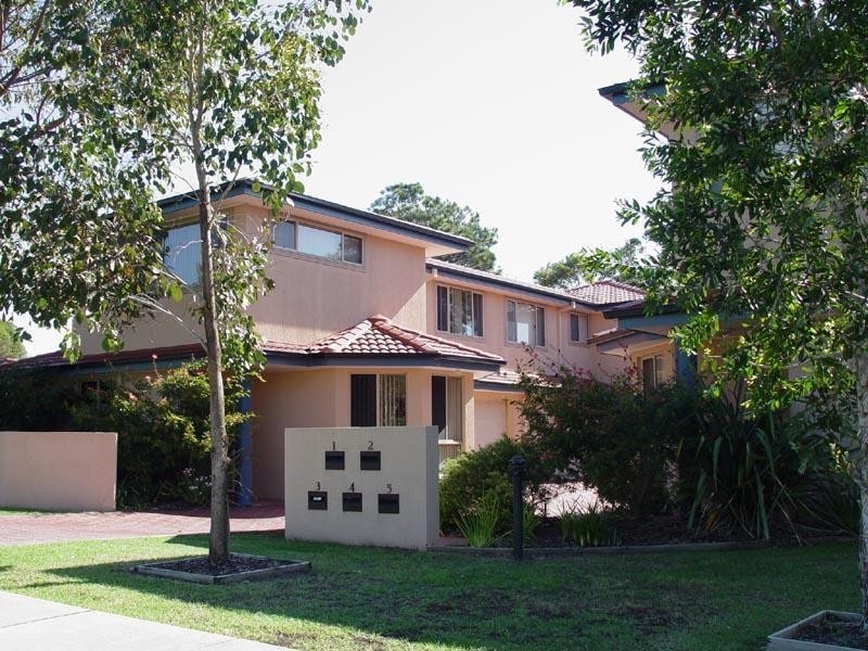 4/11 Bennett Street, Hawks Nest NSW 2324