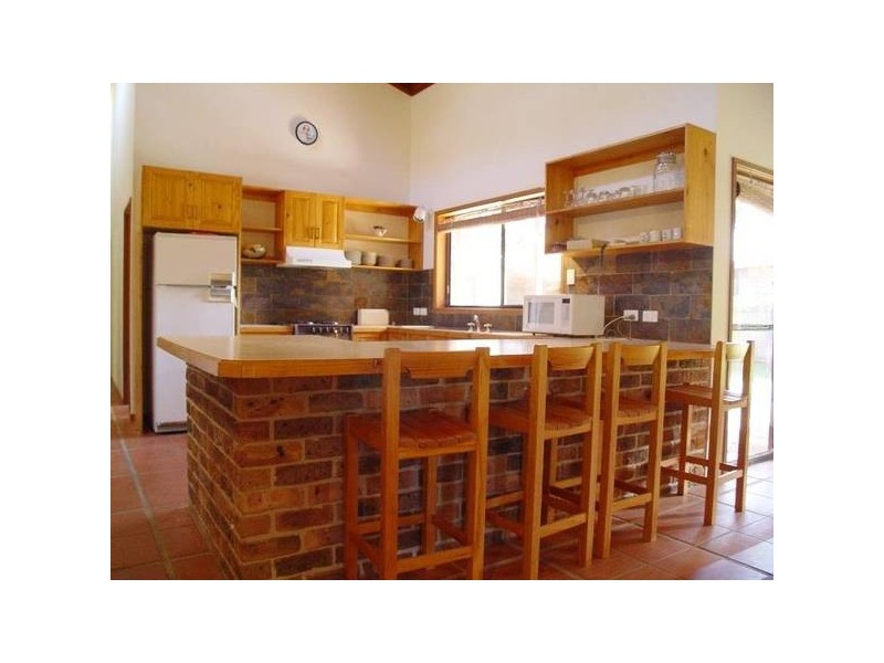 6 CARINYA Close, Hawks Nest NSW 2324