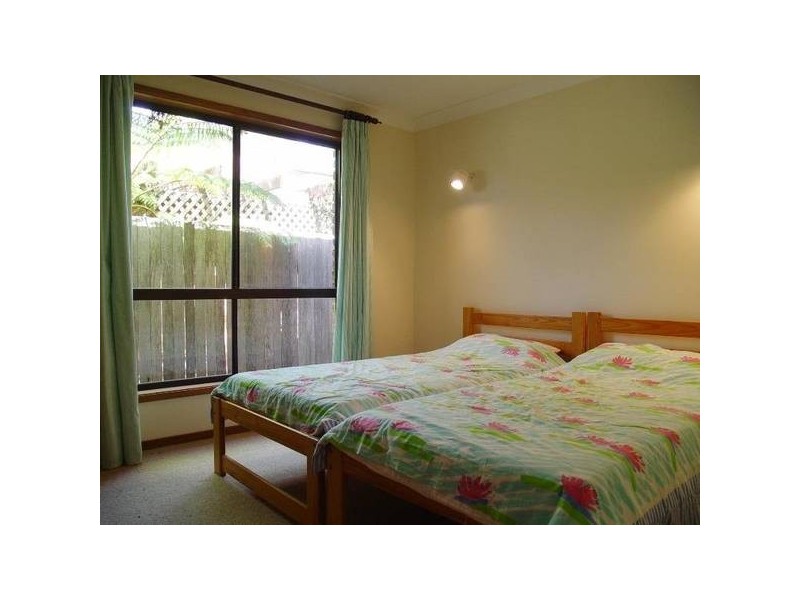 6 CARINYA Close, Hawks Nest NSW 2324