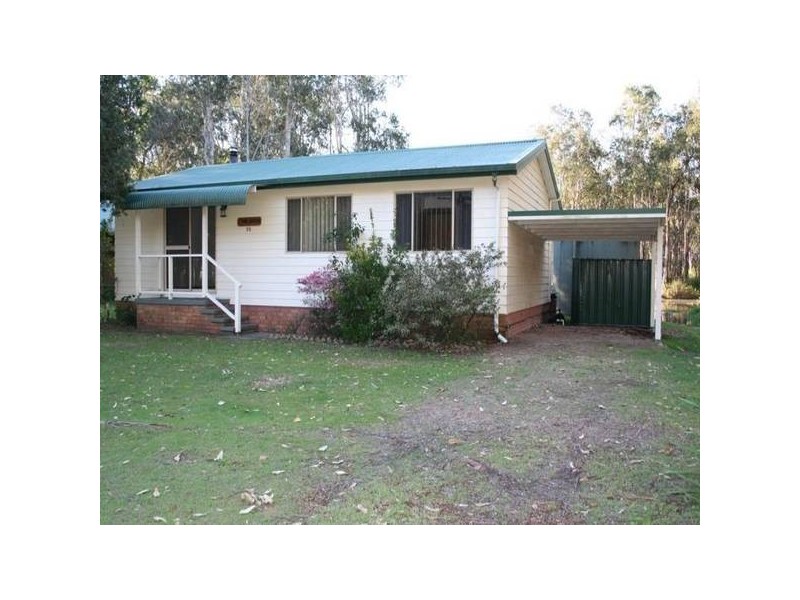 55 Cambage Street, Pindimar NSW 2324