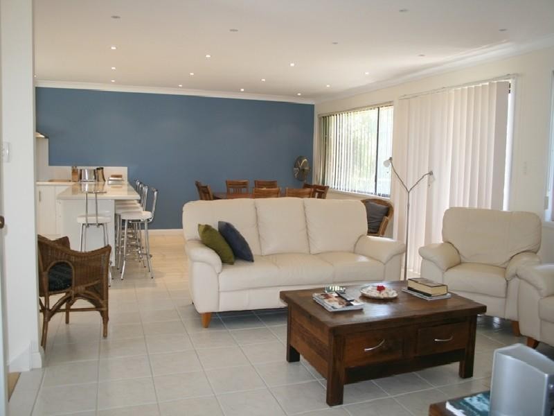 5 Pelican Avenue, Hawks Nest NSW 2324