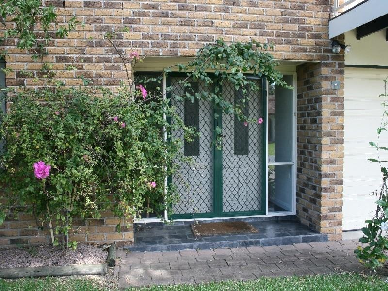 5 Pelican Avenue, Hawks Nest NSW 2324