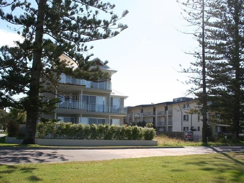 25 Marine Drive, Tea Gardens NSW 2324