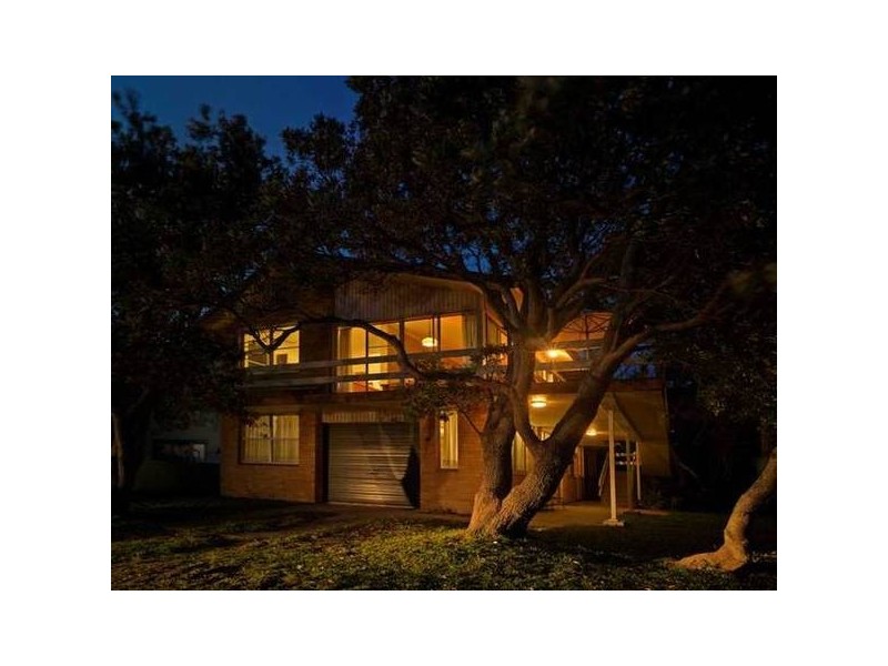 87 The Boulevarde, Hawks Nest NSW 2324