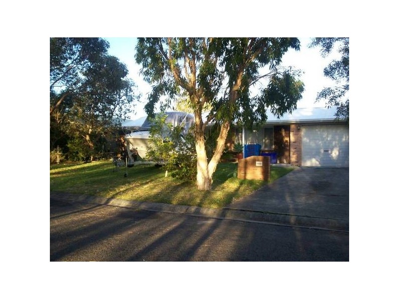 4 MAXWELL STREET, Tea Gardens NSW 2324